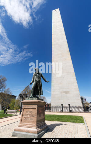Bunker Hill Monument et statue en bronze du Colonel William Prescott, Boston, Massachusetts, USA Banque D'Images