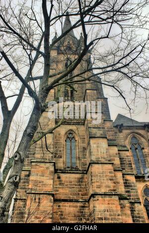 Elizabeth Church dans la ville médiévale de Marburg, Allemagne. L'église contient également le tombeau de Paul von Hindenburg et son épouse Banque D'Images