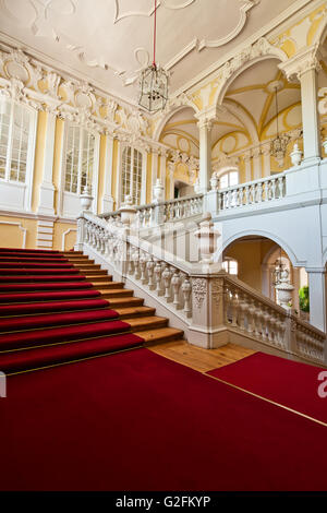 Pilsrundale, Lettonie - Mai 28 , 2016. ; l'intérieur du palais de Rundale. Rundale palace est l'un des plus remarquables monuments de Bar Banque D'Images