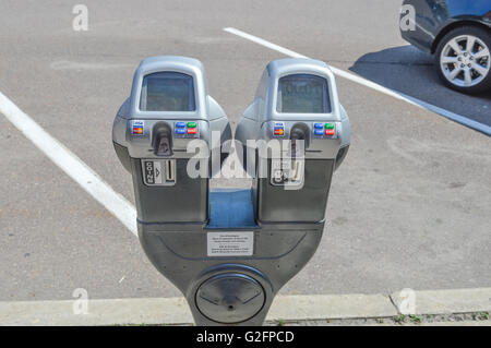 Burlington, USA - Le 28 mai 2016 : : Parking meter dans le centre-ville de Burlington. Banque D'Images