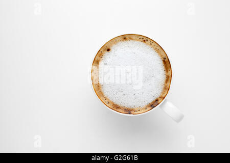 Tasse à café cappuccino isolated on white Banque D'Images