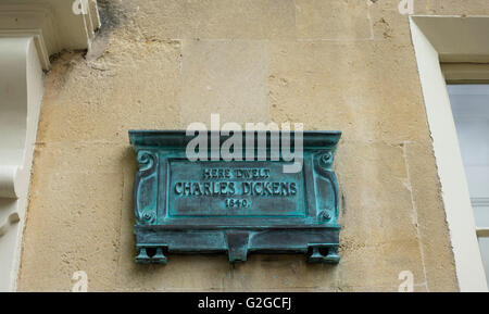 Baignoire une ville géorgienne à Somerset England UK Charles Dickens vivait ici Plaque Banque D'Images