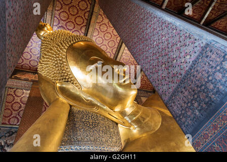 Temple du Bouddha couché, Wat Pho (Wat Po), Bangkok, Thaïlande Banque D'Images