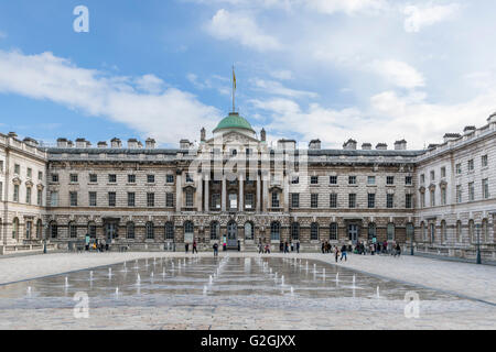 La résidence Fountain Court à Somerset House, Londres, Angleterre, Royaume-Uni Banque D'Images