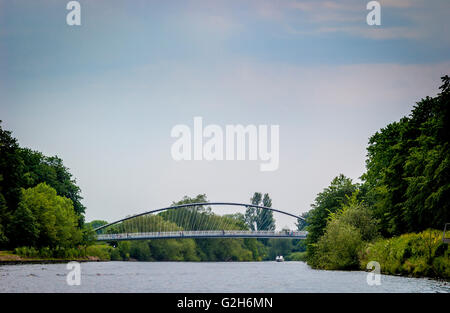Le Millennium Bridge sur la rivière Ouse, York, Royaume-Uni. Banque D'Images