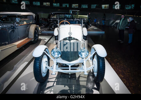STUTTGART, ALLEMAGNE - Mars 19, 2016 : voiture de sport Mercedes PS 10/40, 1923. Musée Mercedes-Benz. Banque D'Images