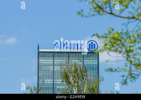 Le complexe d'Allianz dans Alt-Treptow. Berlin, Allemagne Banque D'Images