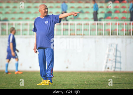 Katmandou, Népal. 29 mai, 2016. Premier ministre 11 Vs Secrétaire en chef 11 match de football amical prendre Dasharath Stadium, Katmandou au Népal. Credit : imagespic/Alamy Live News Banque D'Images