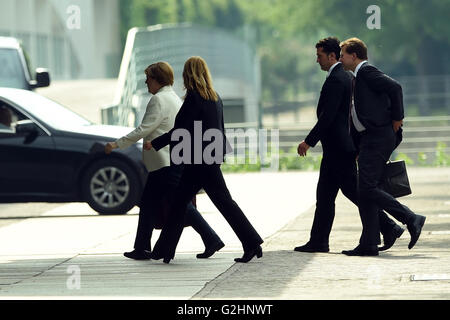 Berlin, Allemagne. 31 mai, 2016. Chancelier allemand Angela Merkel (CDU), en arrivant à la chancellerie à Berlin, Allemagne, 31 mai 2016. Le chancelier s'adresse aux premiers ministres au sujet de la réforme de l'énergie renouvelables (EEG). PHOTO : MAURIZIO GAMBARINI/dpa/Alamy Live News Banque D'Images