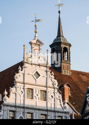 Ancien hôtel de ville et celle de l'église Sainte Marie, Celle, Basse-Saxe, Allemagne Banque D'Images