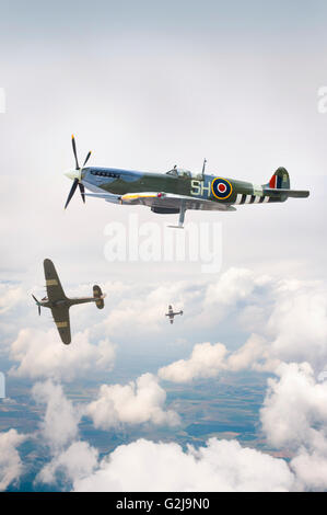 La seconde guerre mondiale, deux chasseurs Spitfire Supermarine Banque D'Images