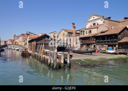 Squero di San Trovaso atelier gondole Banque D'Images