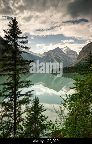 Kinney Lake, près de Valemount, en Colombie-Britannique dans la région du mont Robson de North Thompson, sentier du lac Berg Banque D'Images