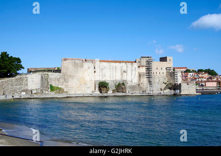 France, Chateau Royal de Collioure et port Banque D'Images