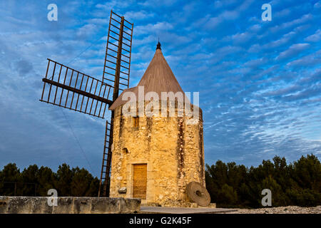 Le moulin d'Alphonse Daudet à Fonvieille, Bouches du Rhone, Provence, France Banque D'Images