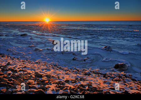 Coucher du soleil sur le lac Winnipeg, Grand Marais, Manitoba, Canada Banque D'Images