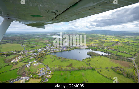 Vue aérienne, Ennis-Limerick Road, N18, rivière Fergus Fergus River, comté de Clare, Clare, Irlande, Europe, vue aérienne, Banque D'Images