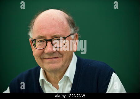 Richard Holmes auteur & academic photographié à Hay Festival 2016 Banque D'Images