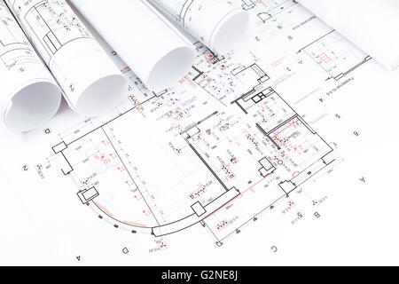 Rouleaux de plans de maisons d'architecture et dessins techniques Banque D'Images