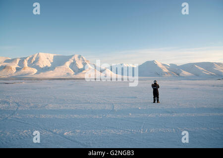 Dans Winterlandschaft Adventdalen/Spitzberg Norvège Winterscape dans Adventdalen/ Svalbard en Norvège Banque D'Images