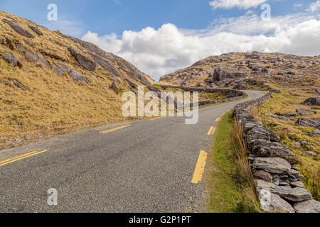 Healy Pass ( la piste d'origine a été appelé le col de Kerry ), situé sur la péninsule de Beara, dans le comté de Kerry, Munster, Irlande. Banque D'Images