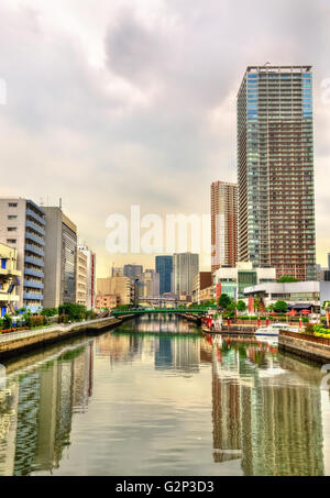 Bâtiments et canal de Minato ward - Tokyo Banque D'Images