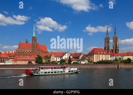 Avis de la promenade à travers l'île de la cathédrale à la rivière Odra, Wroclaw, Silésie, Pologne, Europe Banque D'Images