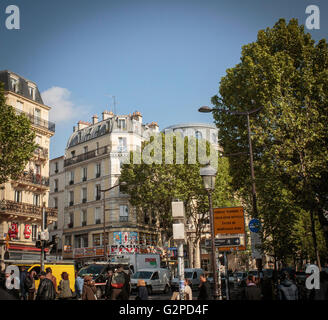 Boulevard Magenta Paris - Boulevard de Magenta - Scène de rue animée Banque D'Images