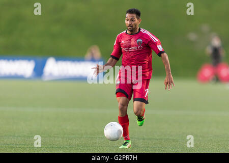 01 juin 2016 : Ottawa Fury FC Junior avant Paulo (7) en action lors de la finale du championnat canadien Amway entre Ottawa et Vancouver Whitecaps FC Fury à TD Place Stadium à Ottawa, ON, Canada. Ottawa Fury FC a remporté la première étape de la demi-finale 2-0. Daniel Lea/CSM Banque D'Images