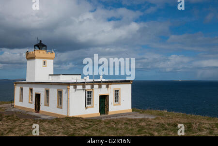 Duncansby Head Lighthouse, Duncansby Head, Caithness, Ecosse, Royaume-Uni. Banque D'Images