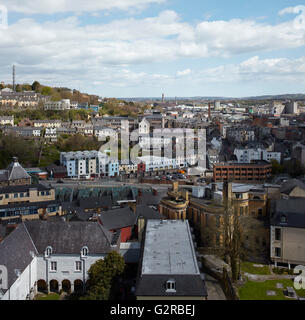 Portrait de l'ouest avec le contexte de la ville. Sainte Angela's College Cork, Cork, Irlande. Architecte : O'Donnell et Tuomey, 2016. Banque D'Images