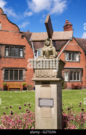 L'équation du temps et femelle sphinx, cadran solaire Bath Street, Port Sunlight , Merseyside, England, UK Banque D'Images