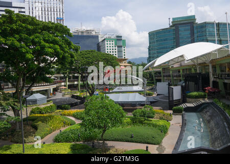 Qu'Ayala Center est un grand centre commercial situé dans la ville de Cebu, Philippines. Banque D'Images