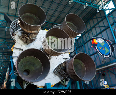 Les moteurs fusée géante sur la première étape de la Fusée Saturn V, qui a été utilisé dans le programme Apollo de prendre des hommes sur la lune. Banque D'Images