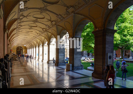 Arcades dans la cour de l'université, l'Autriche, Vienne, Wien Banque D'Images