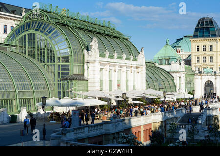 Palm House dans le Burggarten avec restaurant, Autriche, Vienne, Wien Banque D'Images