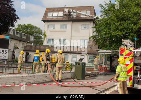 Bournemouth, Royaume-Uni. 06Th Juin, 2016. Belvedere Hotel Fire BOURNEMOUTH Dorset Uk. Belvedere Hotel et l'équipe Crédit : Gary Lawton/Alamy Live News Banque D'Images