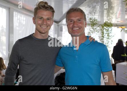 Monaco, 03 juin 2016 : soirée d'ouverture de l'Ambre l'été à Monaco avec les pilotes de F1 David Coulthard et Nico Huelkenberg (à gauche) dans le monde entier d'utilisation | Banque D'Images