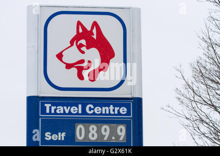 Station-service Husky à Kingston (Ontario), le mercredi 10 février, 2016. Banque D'Images