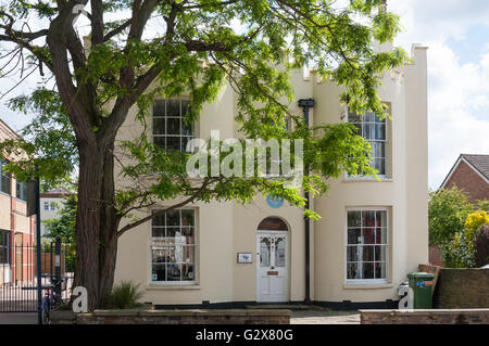 Maison d'époque sur High Street, Hampton Hill, London Borough of Richmond upon Thames, Grand Londres, Angleterre, Royaume-Uni Banque D'Images
