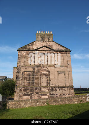 Chambre avec murée de pignon sur le mur de la ville de Berwick-on-Tweed , Northumberland Banque D'Images