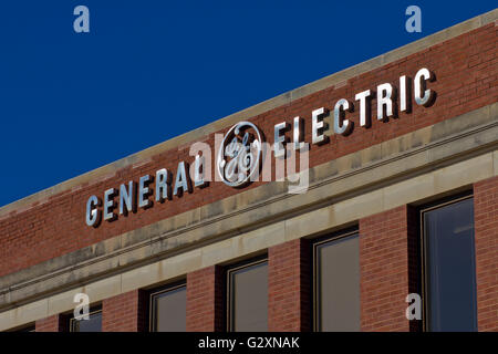 Ft. Wayne, DANS - Circa Décembre 2015 : l'usine de General Electric. GE est l'entreprise industrielle numérique mondial IV Banque D'Images