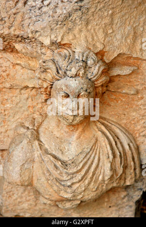 Bas-relief du dieu Apollon sur le site archéologique de l'antique Myra, Demre, Lycie, province d''Antalya, Turquie. Banque D'Images