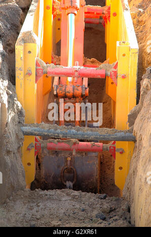 L'intérieur de la pelle excavatrice Ditch pendant le travail Banque D'Images