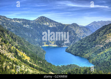 Belle image de l'Oredon lac situé dans les Pyrénées. Banque D'Images