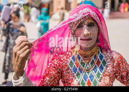 Cross dresser Islamabad au Pakistan Banque D'Images