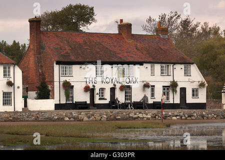 Le pub Royal Oak entre Havant Hayling Island et, en Angleterre, Royaume-Uni, Europe Banque D'Images