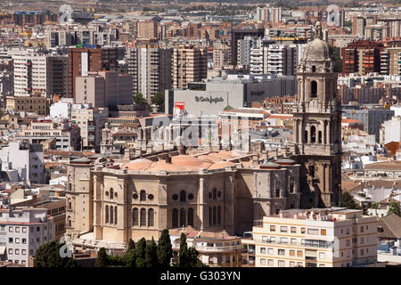 Voir à partir de la Monte de Gibralfaro sur le centre-ville historique avec la cathédrale de Málaga Catedral de la Encarnación, Málaga Banque D'Images