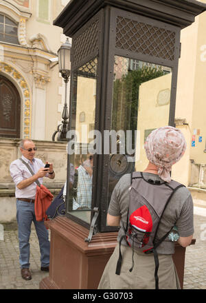 Fahrenheit - Gdansk, Pologne. Daniel Fahrenheit est né à Dantzig (aujourd'hui Gdansk) et un Monument Fahrenheit contenant un Banque D'Images
