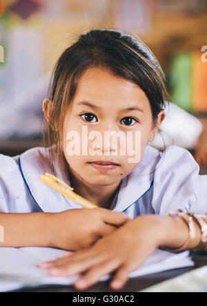 L'école primaire, Pong Teuk, Cambodge, Indochine, Asie du Sud, Asie Banque D'Images